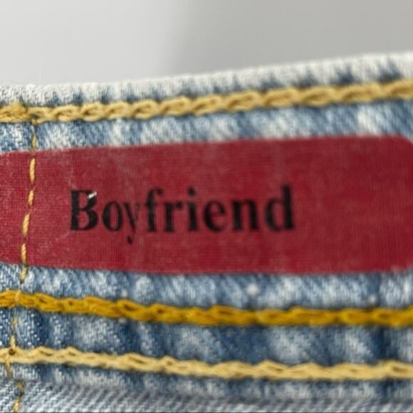 Fragile Distressed Light Wash Relaxed Fit Boyfriend Jeans Indie Grunge Size 3 - Picture 7 of 8